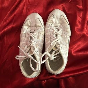 Nfinity cheer sneakers